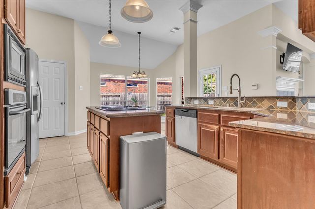 14734 Ramblebrook, Humble, TX 77396