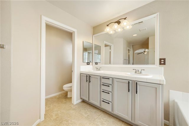 6692 Chariots Path Court, Las Vegas, NV 89142