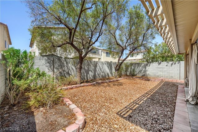 6692 Chariots Path Court, Las Vegas, NV 89142