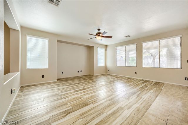 6692 Chariots Path Court, Las Vegas, NV 89142