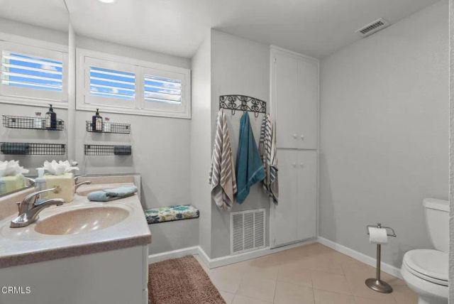 577 Corte Aguacate, Camarillo, CA 93010