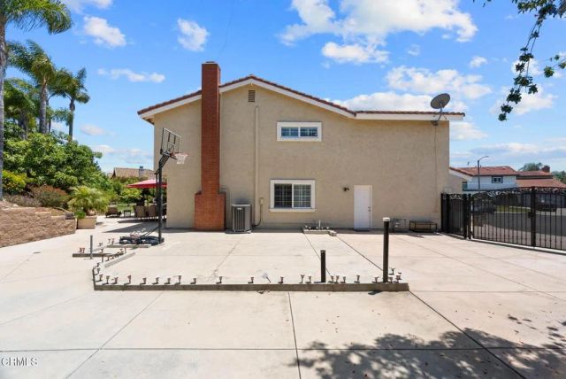 577 Corte Aguacate, Camarillo, CA 93010
