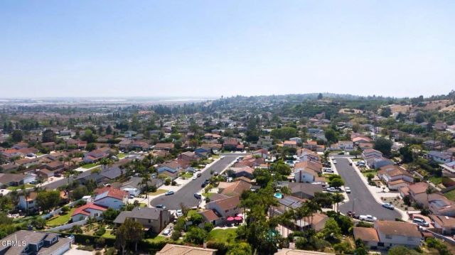 577 Corte Aguacate, Camarillo, CA 93010