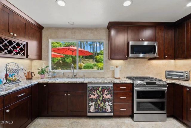 577 Corte Aguacate, Camarillo, CA 93010