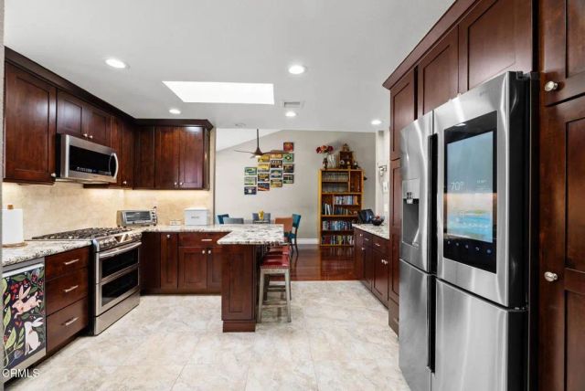 577 Corte Aguacate, Camarillo, CA 93010