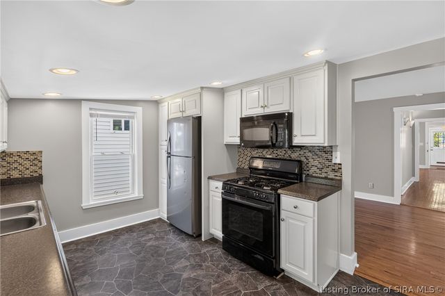 1306 Ekin Avenue, New Albany, IN 47150