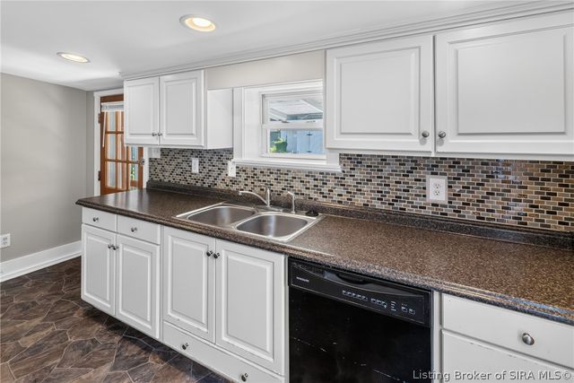 1306 Ekin Avenue, New Albany, IN 47150