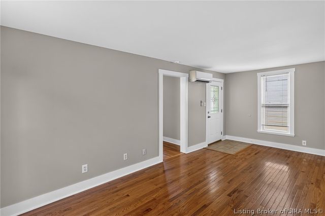 1306 Ekin Avenue, New Albany, IN 47150