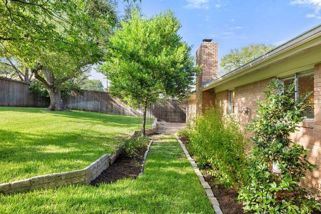 7906 Northforest DR, Austin, TX 78759