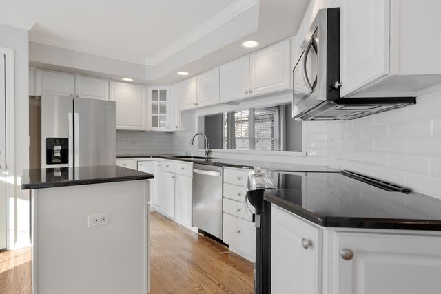 14707 Hollow Tree Road, Orland Park, IL 60462