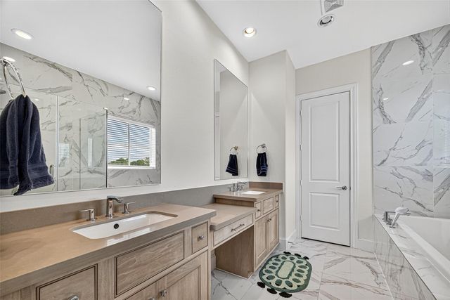 6240 Kansas Street, Houston, TX 77007