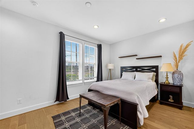 6240 Kansas Street, Houston, TX 77007