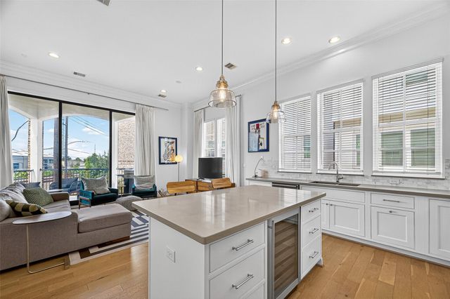 6240 Kansas Street, Houston, TX 77007