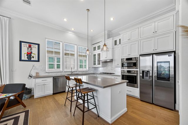 6240 Kansas Street, Houston, TX 77007