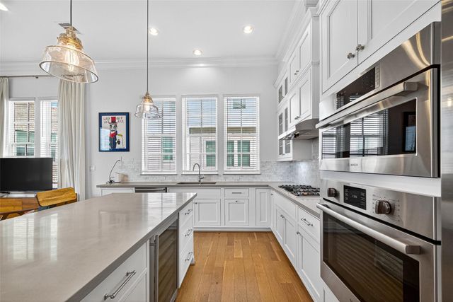 6240 Kansas Street, Houston, TX 77007