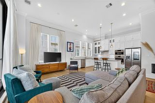 6240 Kansas Street, Houston, TX 77007