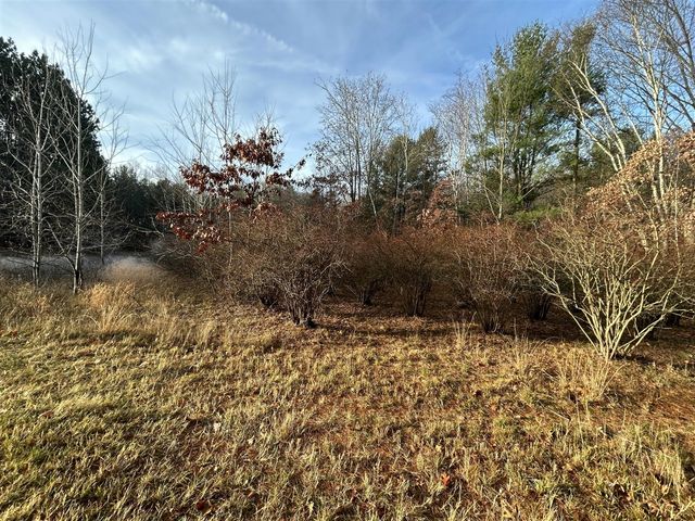 18651 W Spring Lake Road, Spring Lake, MI 49456