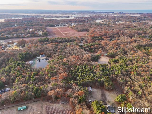 18651 W Spring Lake Road, Spring Lake, MI 49456