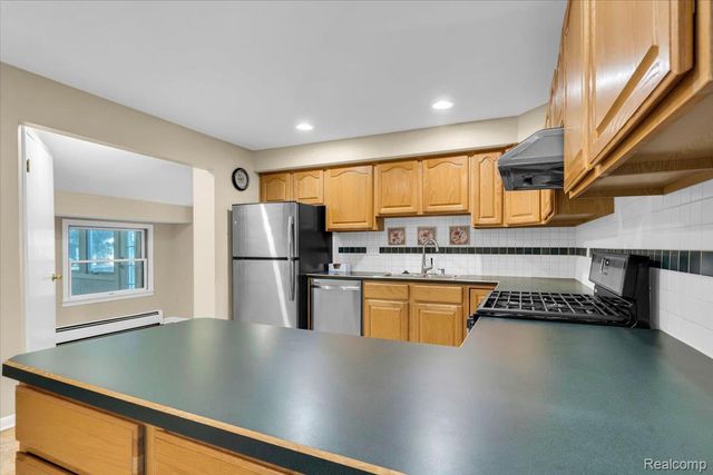 778 Troywood Drive, Troy, MI 48083