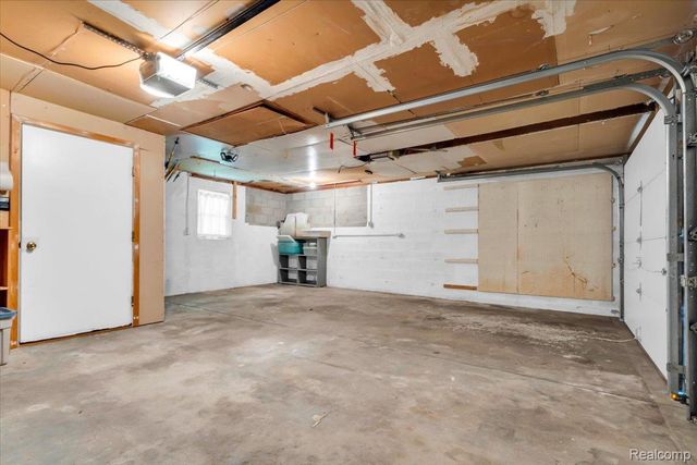 778 Troywood Drive, Troy, MI 48083