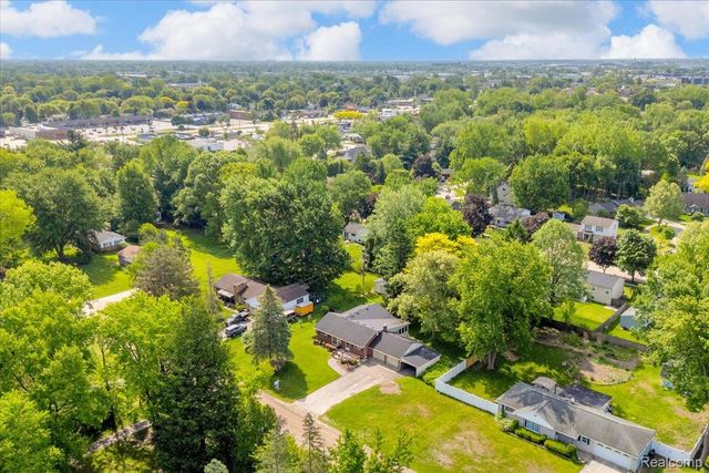 778 Troywood Drive, Troy, MI 48083