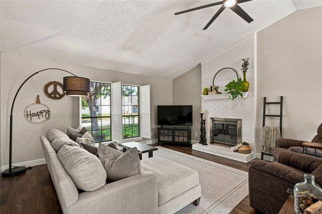 911 Rolling Brook Lane, Coppell, TX 75019