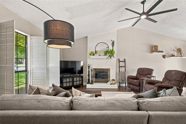 911 Rolling Brook Lane, Coppell, TX 75019