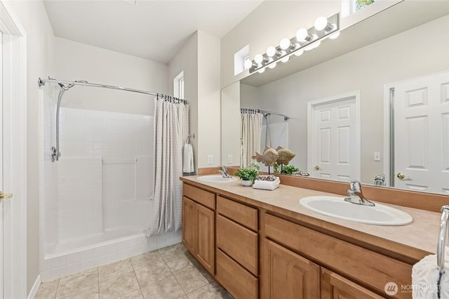 22818 NE 132nd Place, Redmond, WA 98053