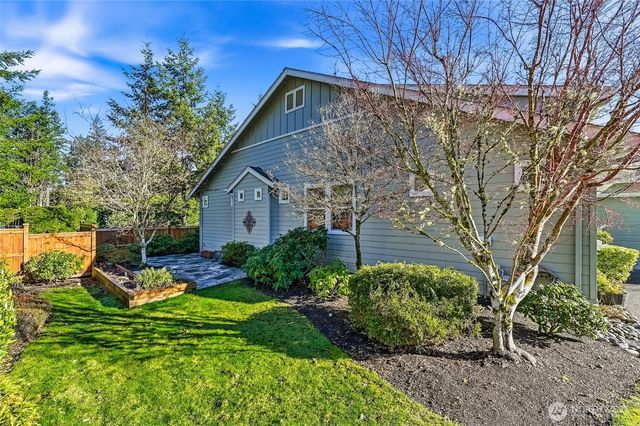 22818 NE 132nd Place, Redmond, WA 98053