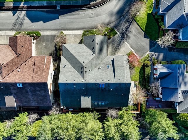 22818 NE 132nd Place, Redmond, WA 98053