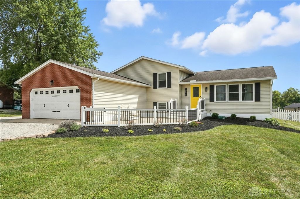 10817 Wilmington Lebanon Road, Clarksville, OH 45113