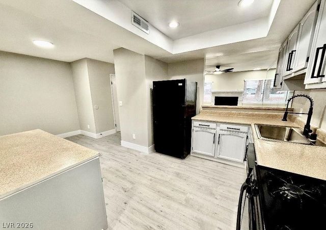 2631 Aracatuba Avenue, Las Vegas, NV 89121