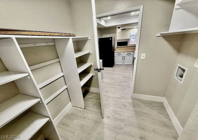 2631 Aracatuba Avenue, Las Vegas, NV 89121