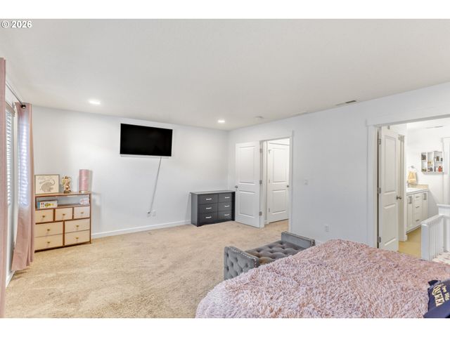 825 S 23RD Ave, Cornelius, OR 97113