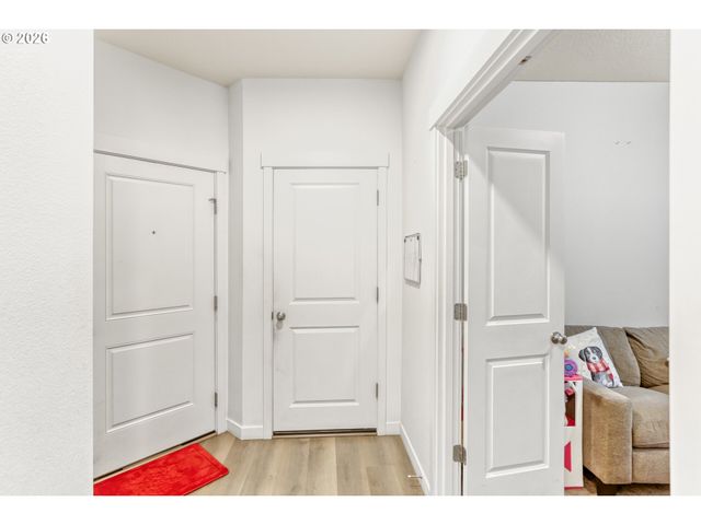 825 S 23RD Ave, Cornelius, OR 97113