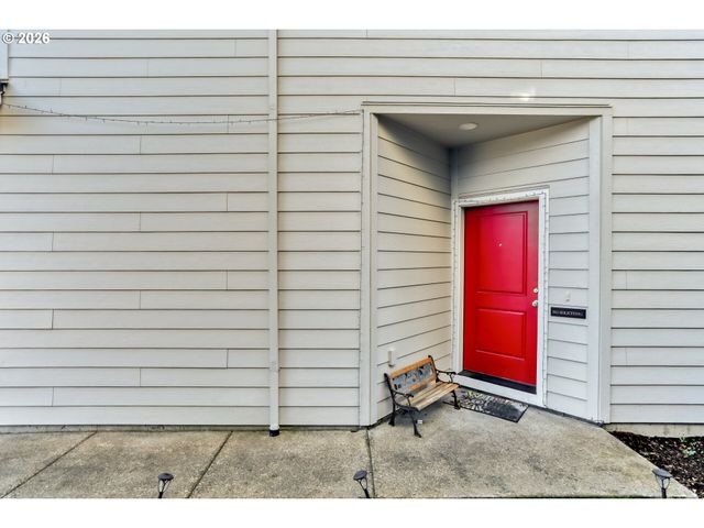 825 S 23RD Ave, Cornelius, OR 97113