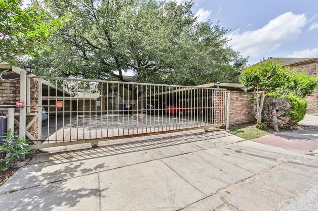 6401 Skyline Drive 38, Houston, TX 77057