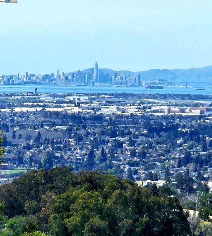 0 Chronicle, Hayward, CA 94542