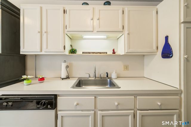 519 Heritage Village D, Southbury, CT 06488