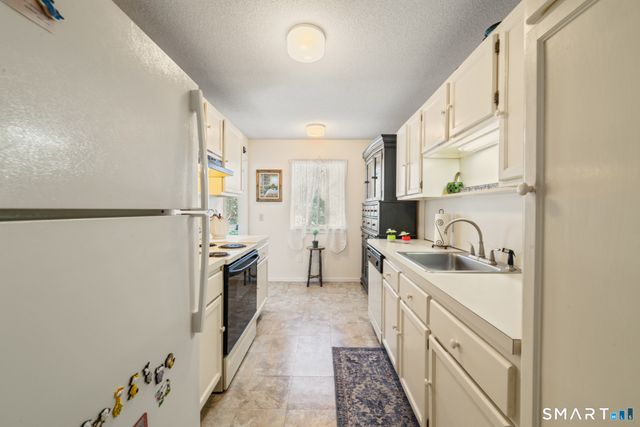 519 Heritage Village D, Southbury, CT 06488