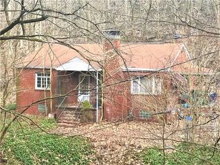 109 Wayne Street, Aliquippa, PA 15001