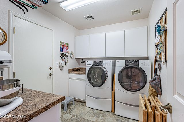 1362 N Boyce Avenue, Green Valley, AZ 85614