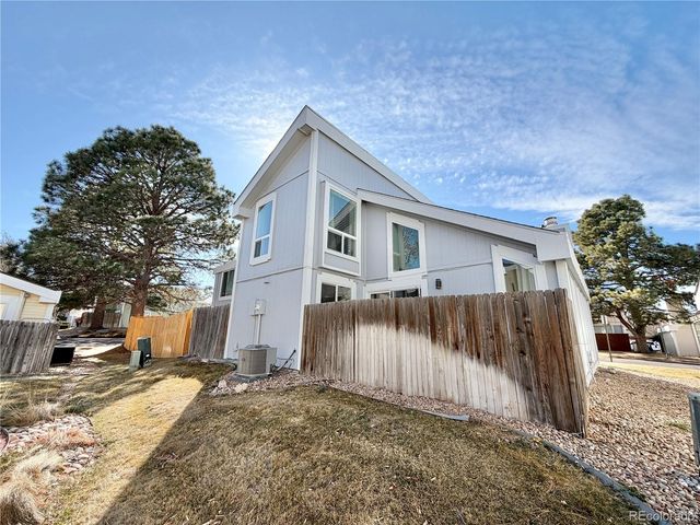 16313 E Rice Place B, Aurora, CO 80015