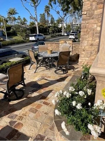 504 Avocado Avenue, Corona Del Mar, CA 92625