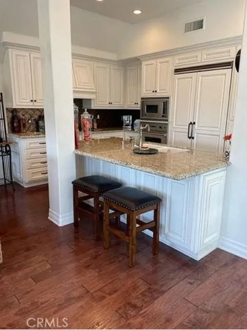 504 Avocado Avenue, Corona Del Mar, CA 92625