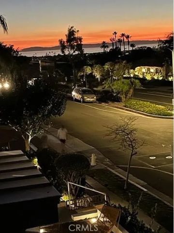 504 Avocado Avenue, Corona Del Mar, CA 92625