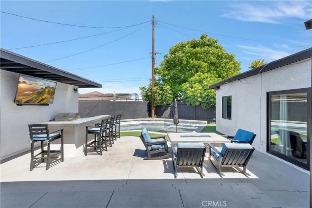2916 Charlemagne Avenue, Long Beach, CA 90815