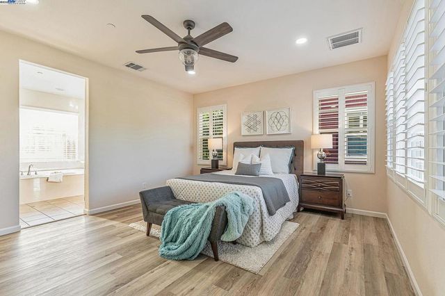 5801 Flora Cmn, Livermore, CA 94551