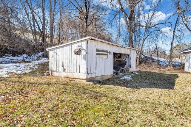 5105 Lee Hwy, Troutville, VA 24175