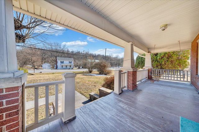 5105 Lee Hwy, Troutville, VA 24175